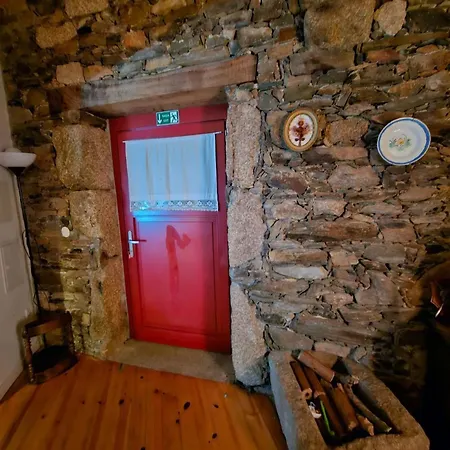 Romantic Studio In A Castle 30m² + Parking Apartment