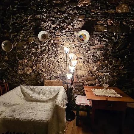 Romantic Studio In A Castle 30m² + Parking Sabugal